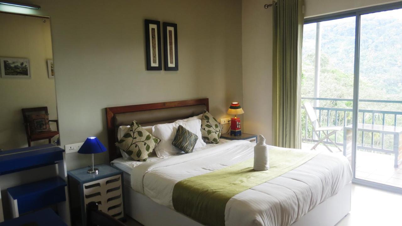 Mistletoe Homestay & Cafe มุนนาร์ ภายนอก รูปภาพ