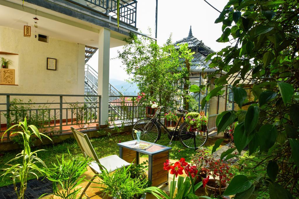 Mistletoe Homestay & Cafe มุนนาร์ ภายนอก รูปภาพ